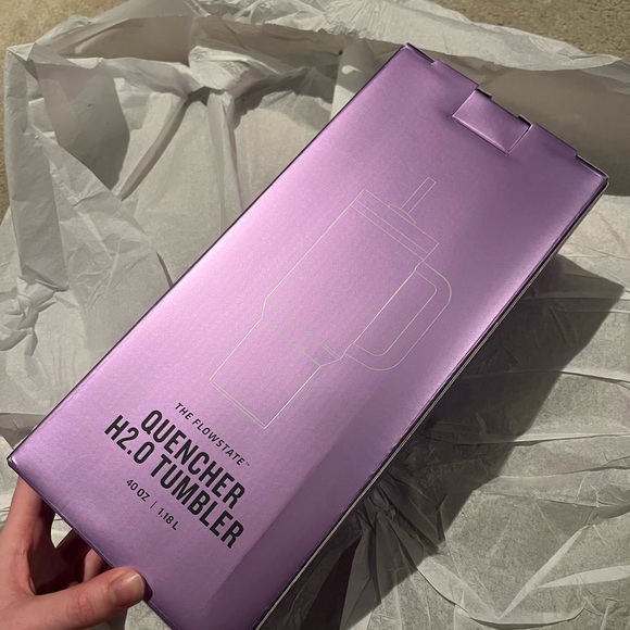 Olivia Rodrigo Limited Edition Stanley Tumbler - Picture 5 of 7